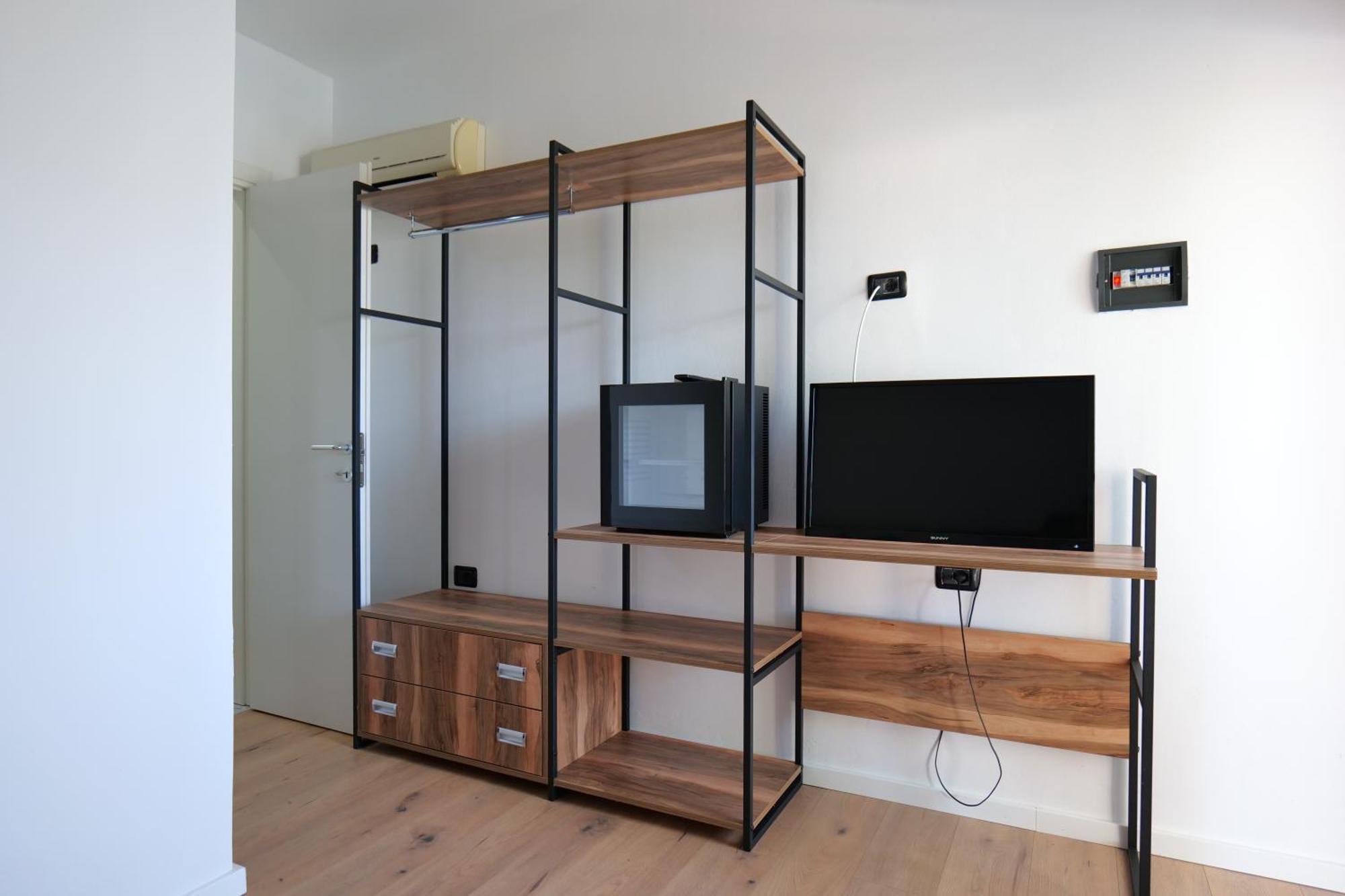 Edva Resort Radhimë 외부 사진