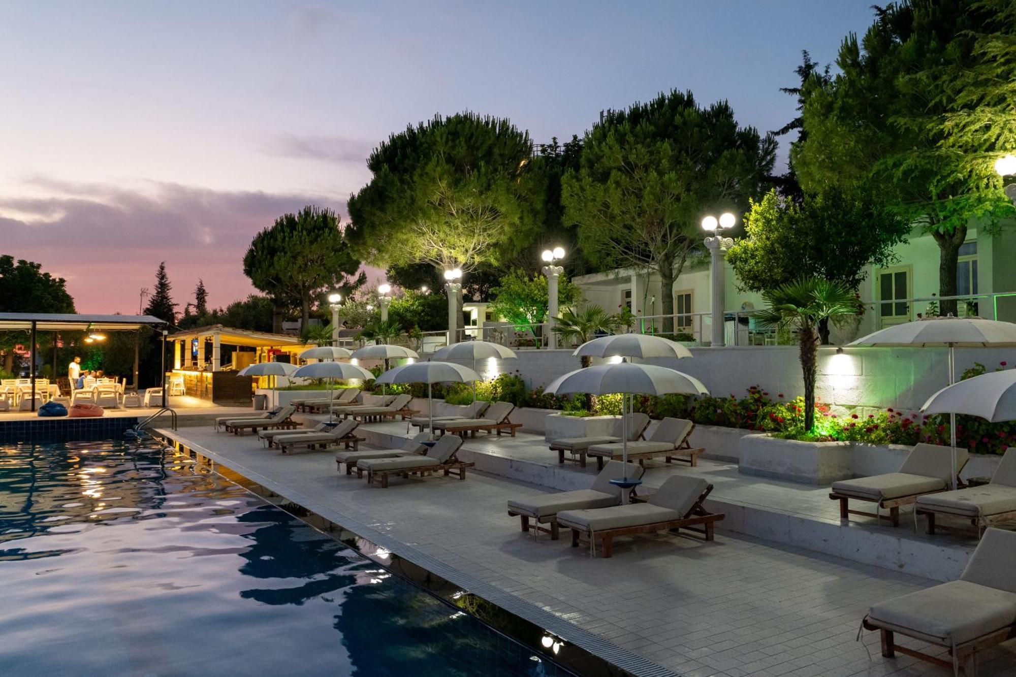 Edva Resort Radhimë 외부 사진