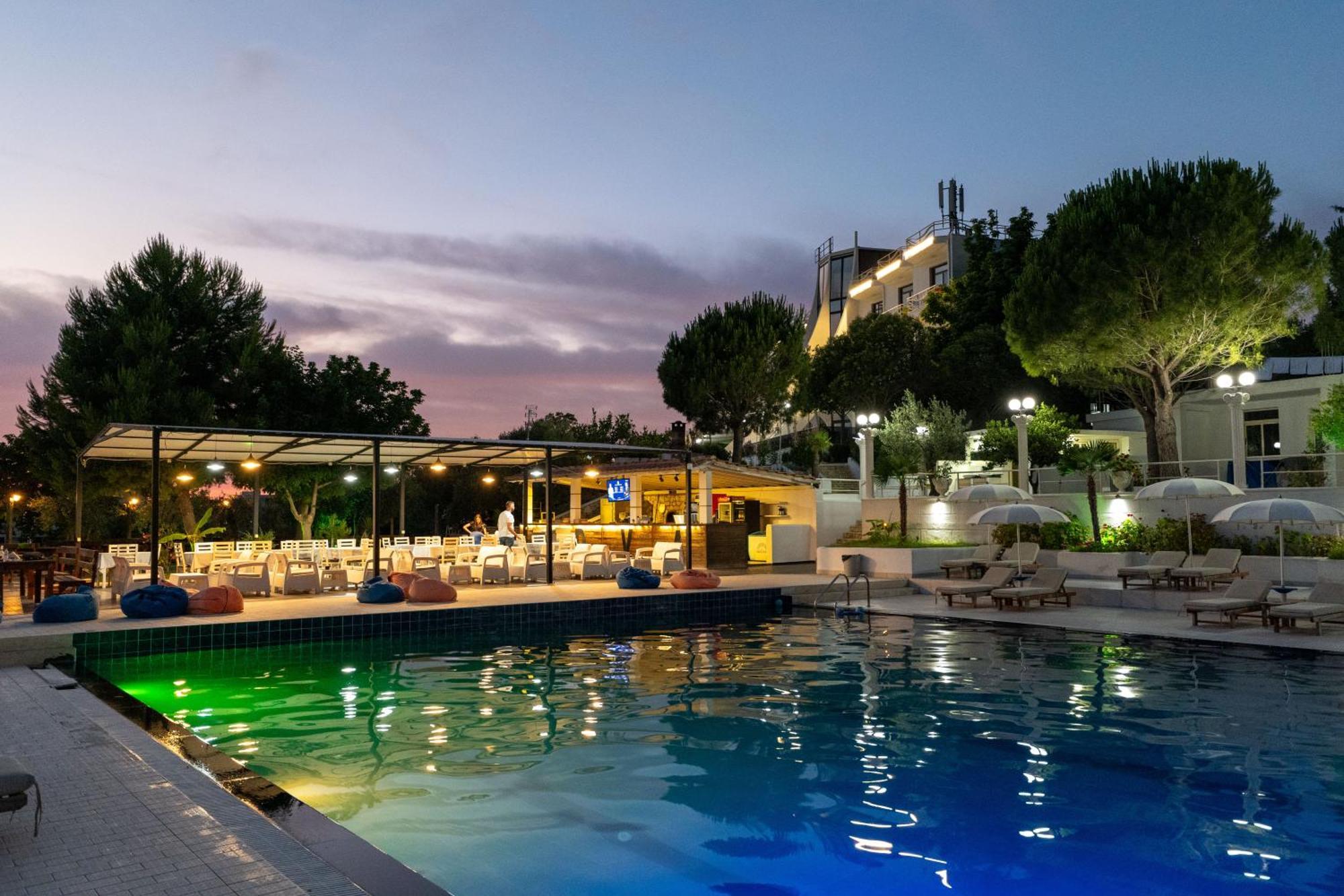 Edva Resort Radhimë 외부 사진