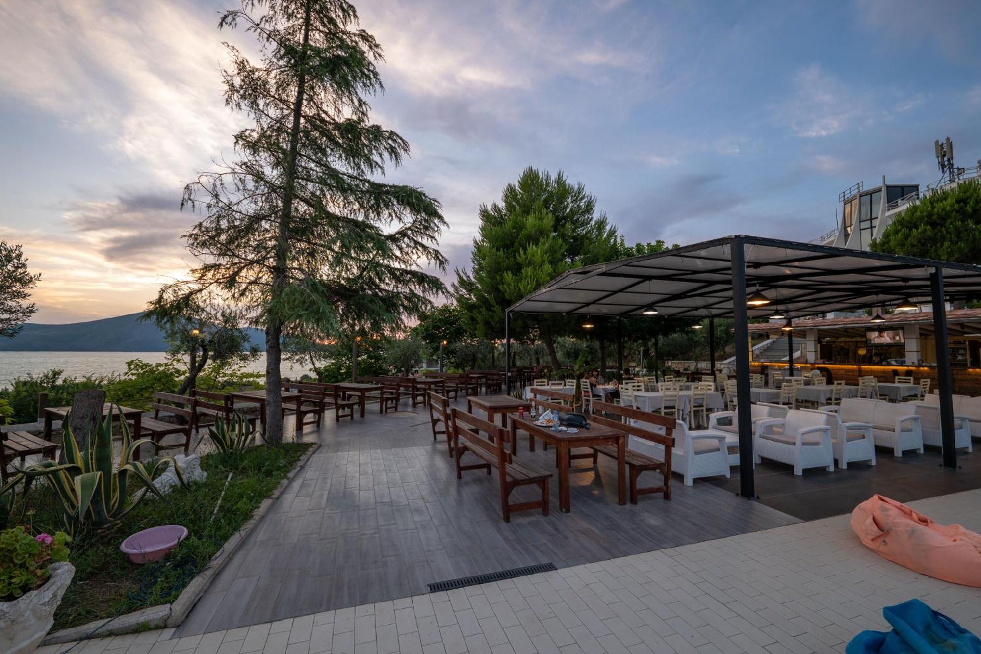 Edva Resort Radhimë 외부 사진