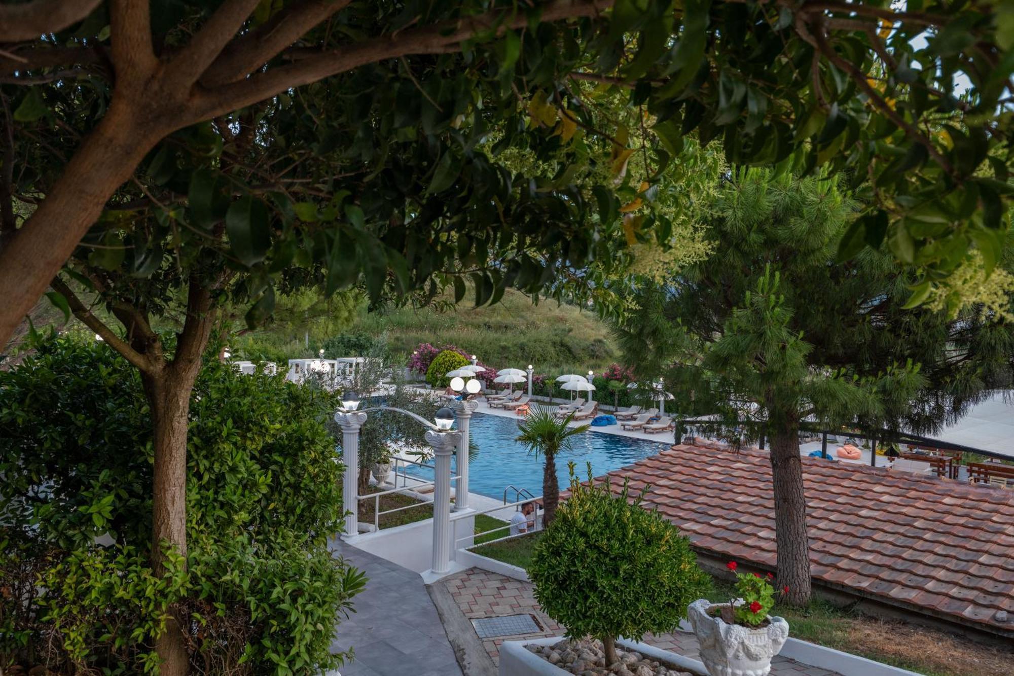 Edva Resort Radhimë 외부 사진