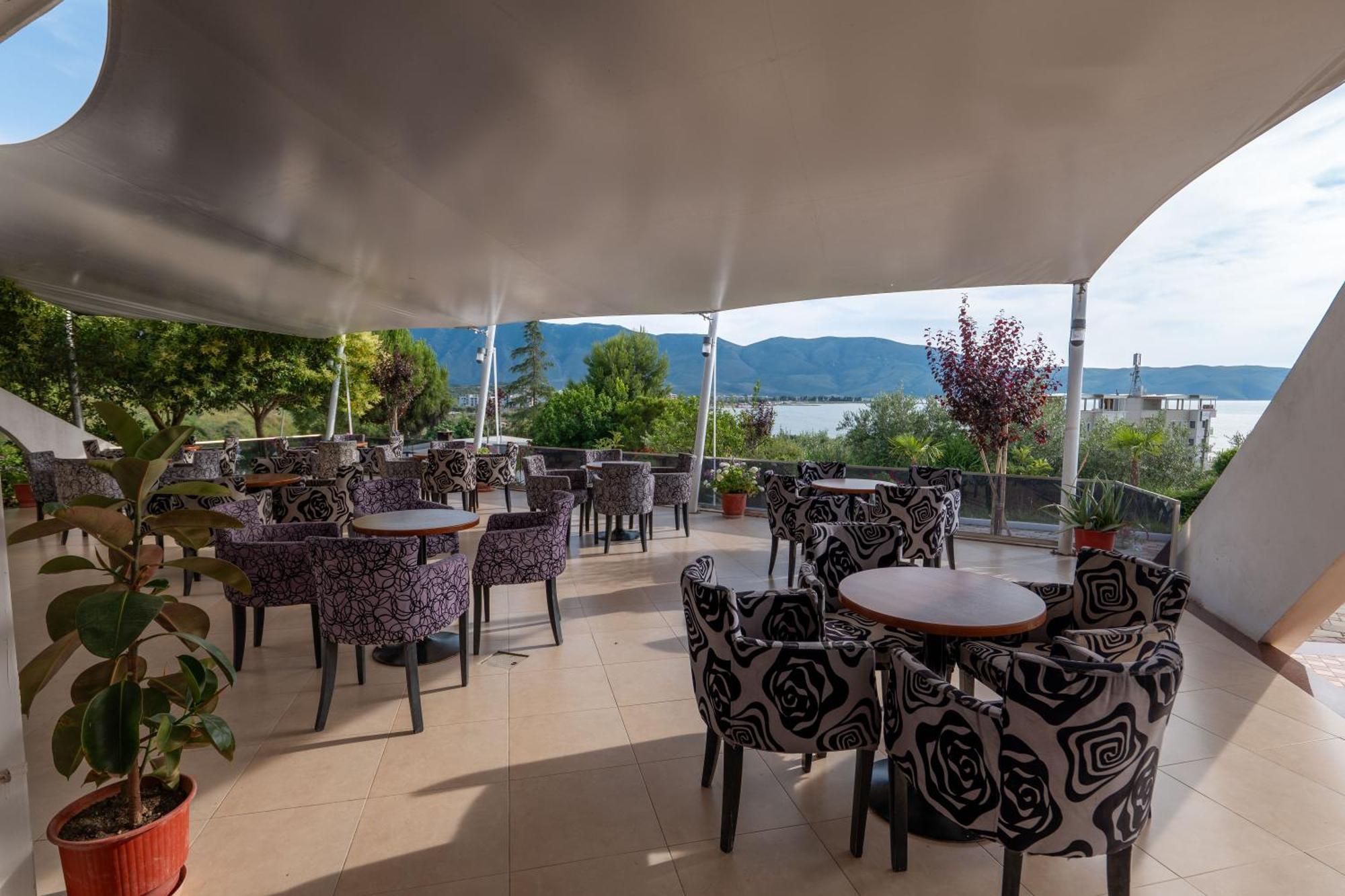 Edva Resort Radhimë 외부 사진