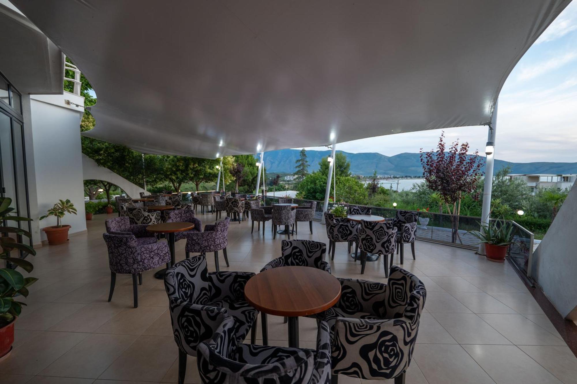 Edva Resort Radhimë 외부 사진