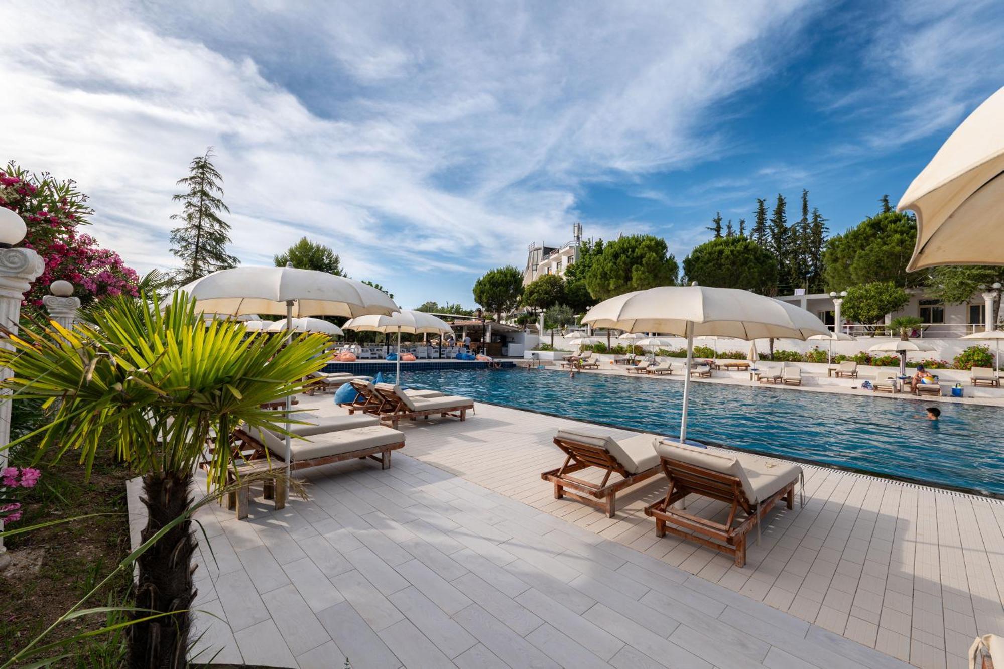 Edva Resort Radhimë 외부 사진