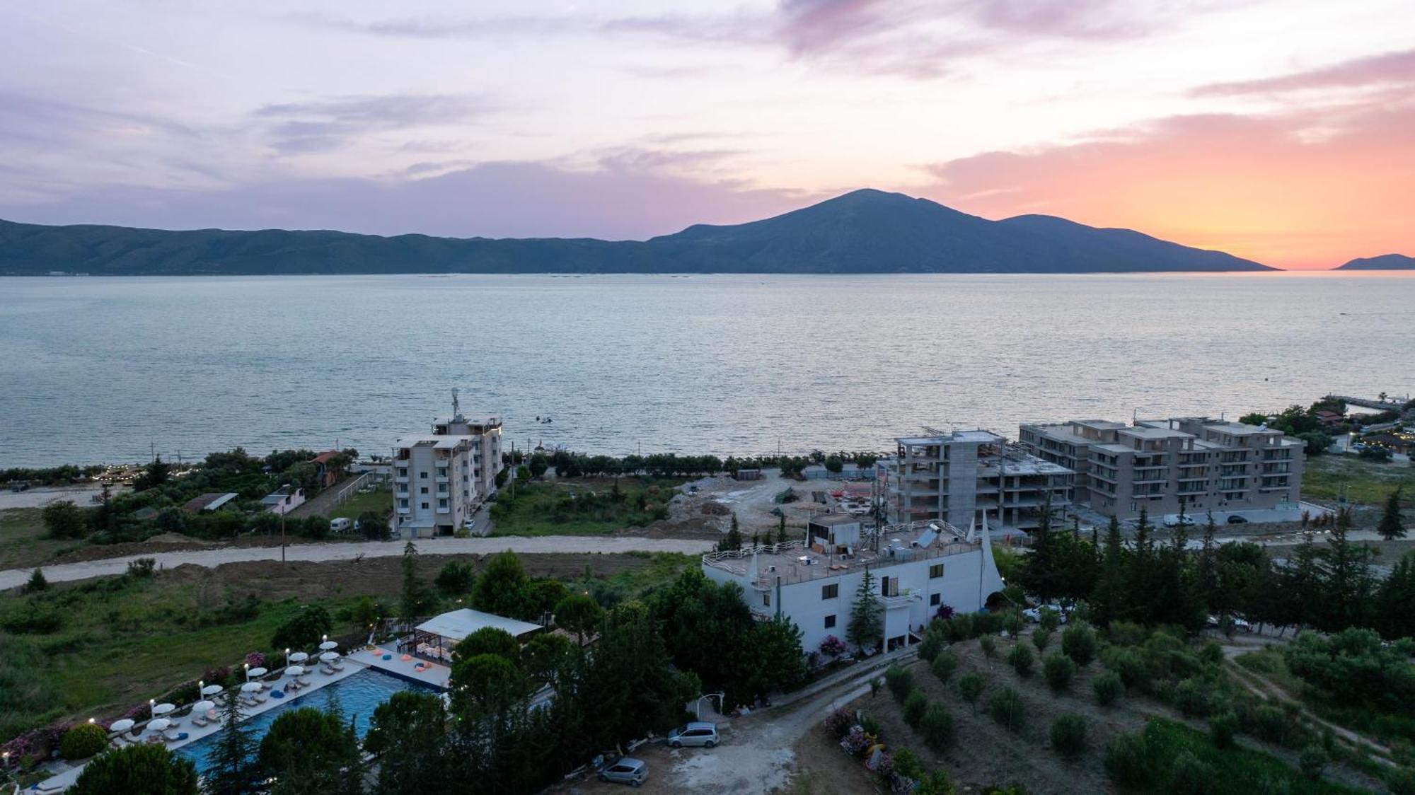 Edva Resort Radhimë 외부 사진