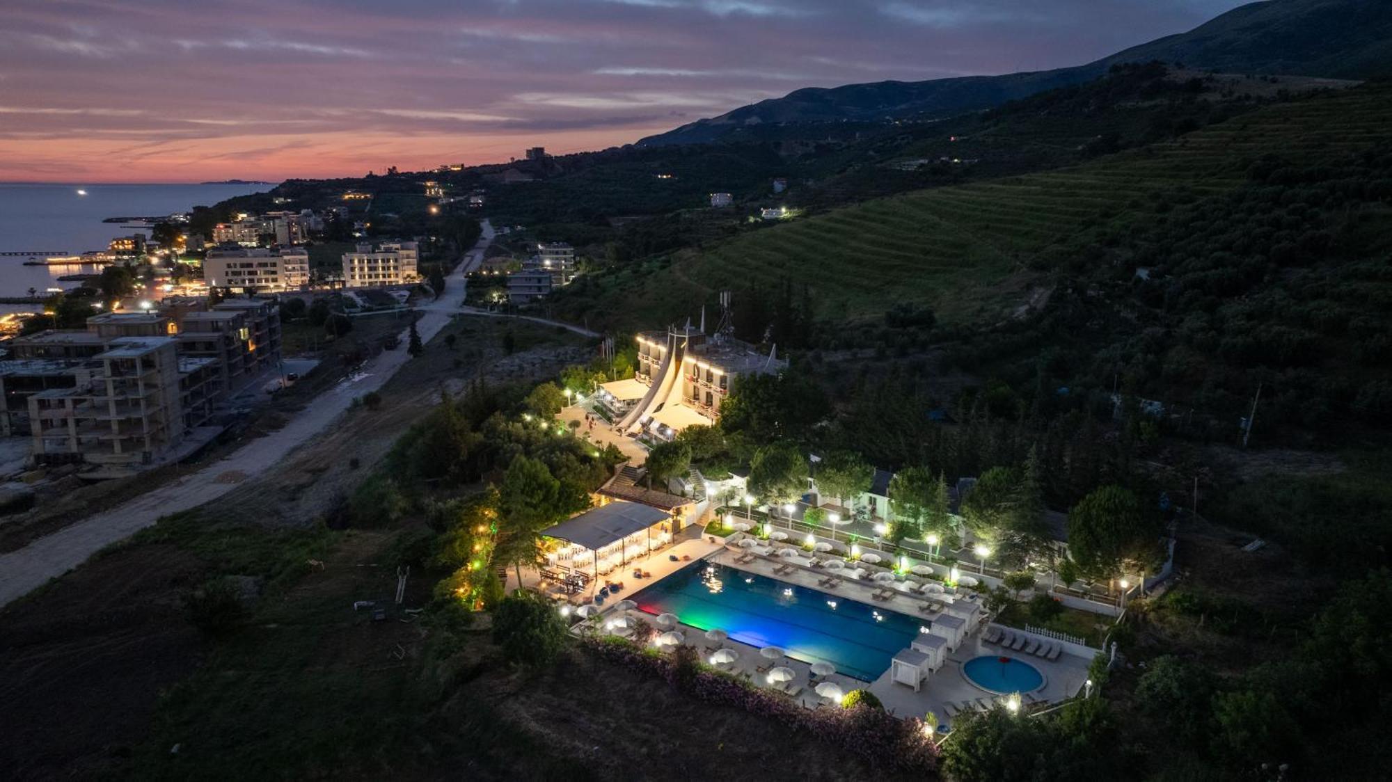 Edva Resort Radhimë 외부 사진
