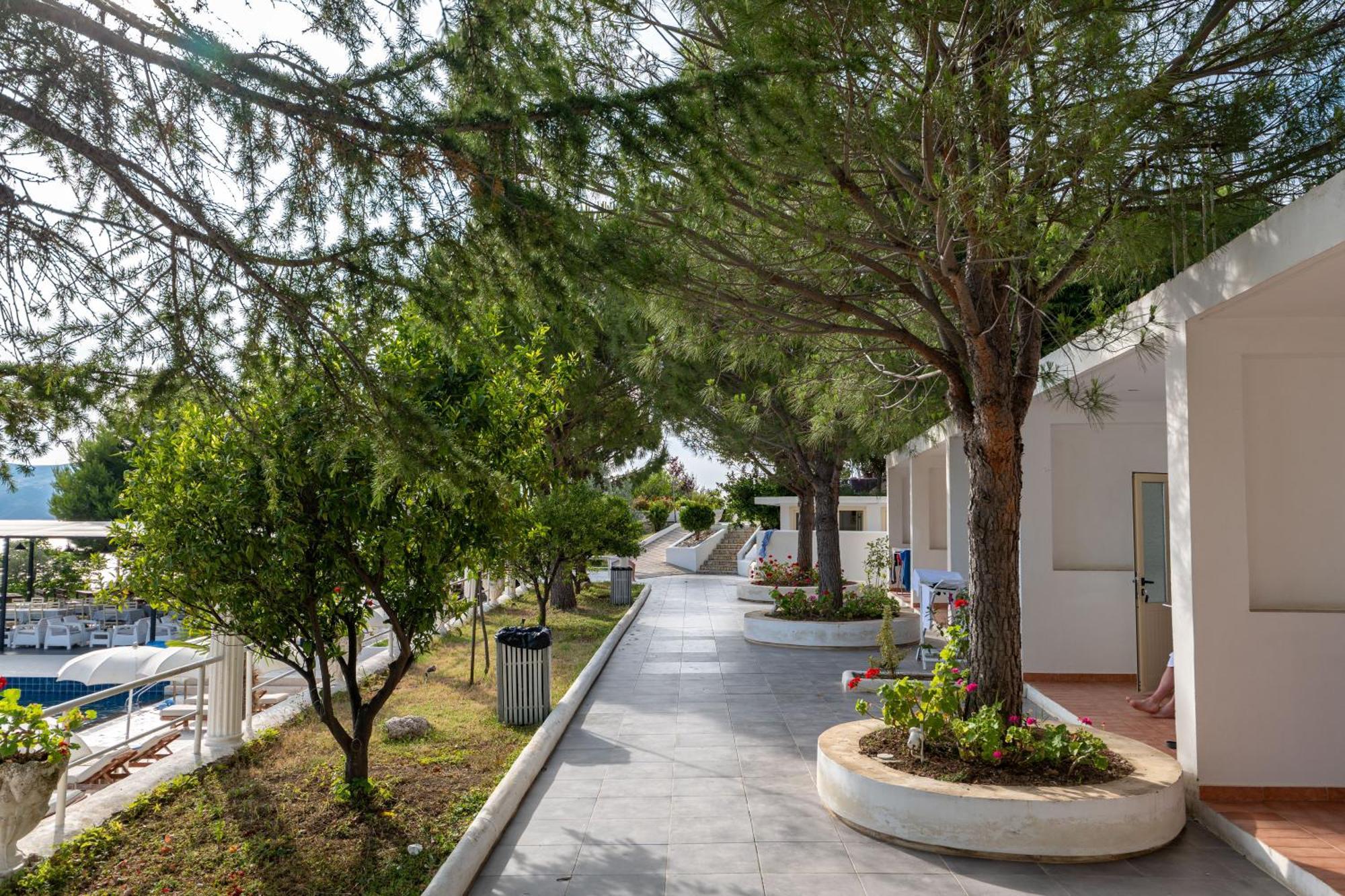 Edva Resort Radhimë 외부 사진