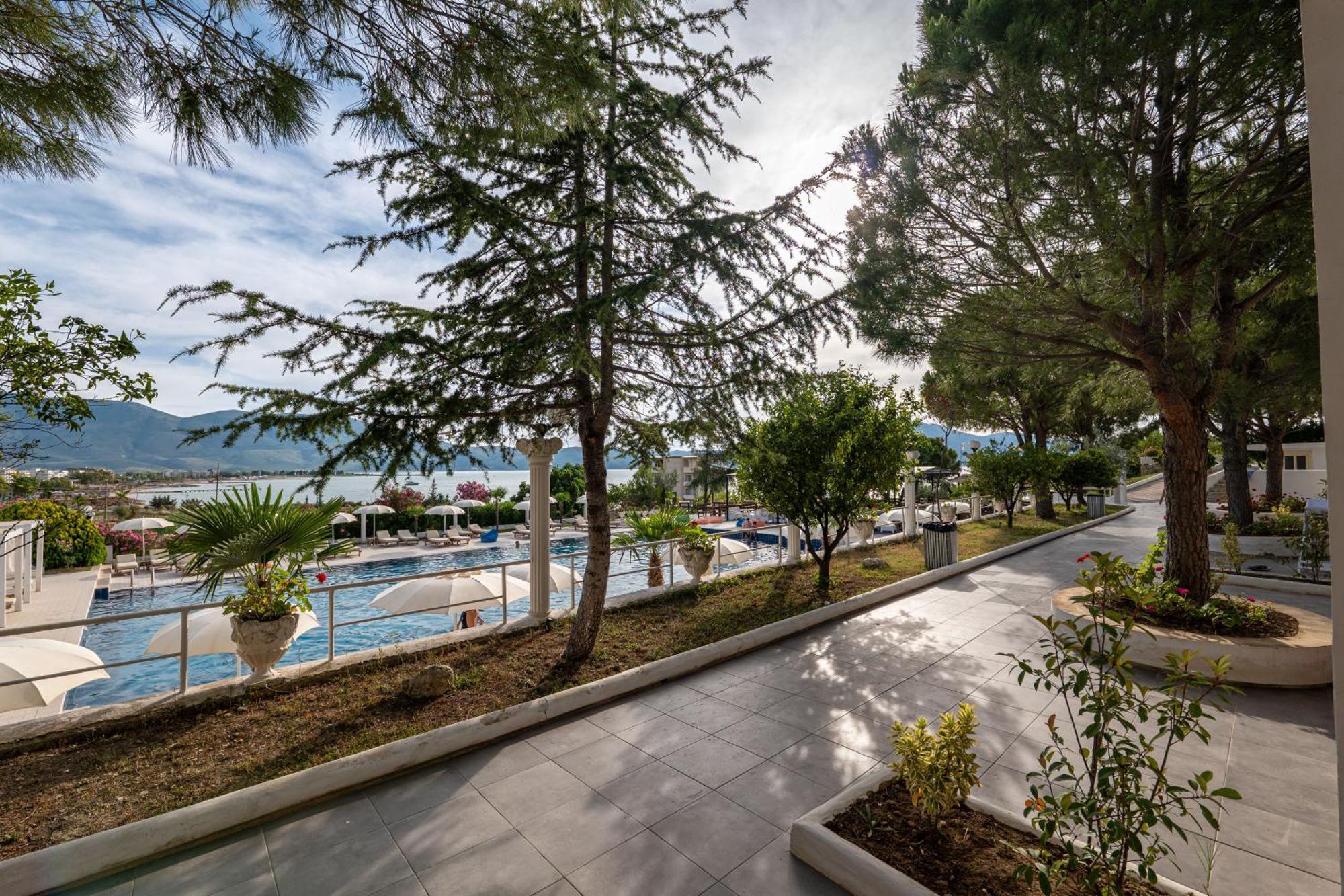 Edva Resort Radhimë 외부 사진